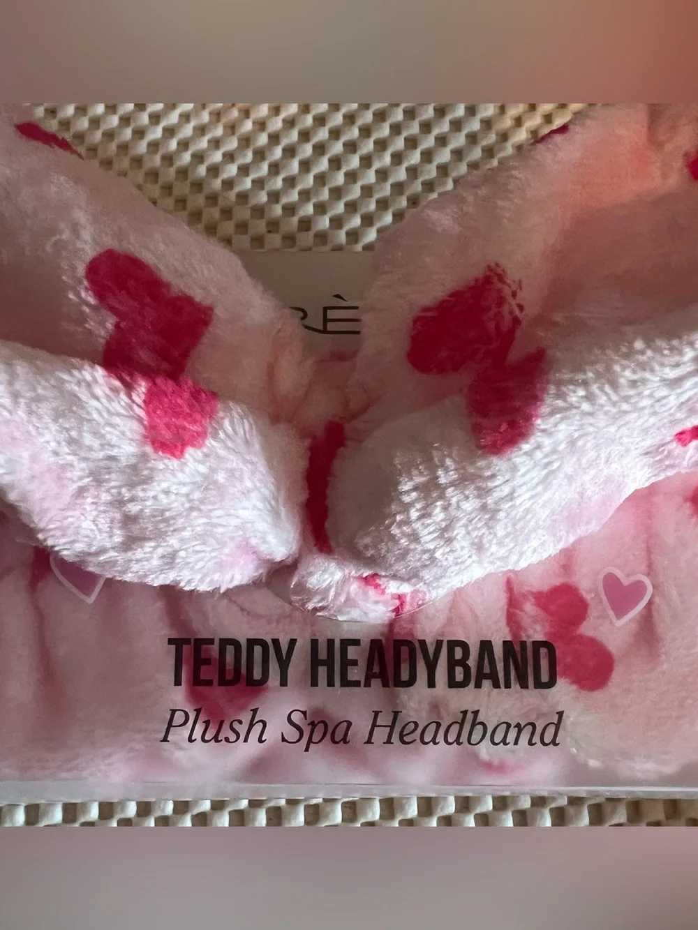 Wet Brush Mini IntelliFlex Detangler and The Crème Shop Plush Spa Teddy Headband